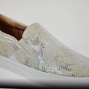 Urban Sport Lucia Casual slip on sneaker size 10 M Siler snake